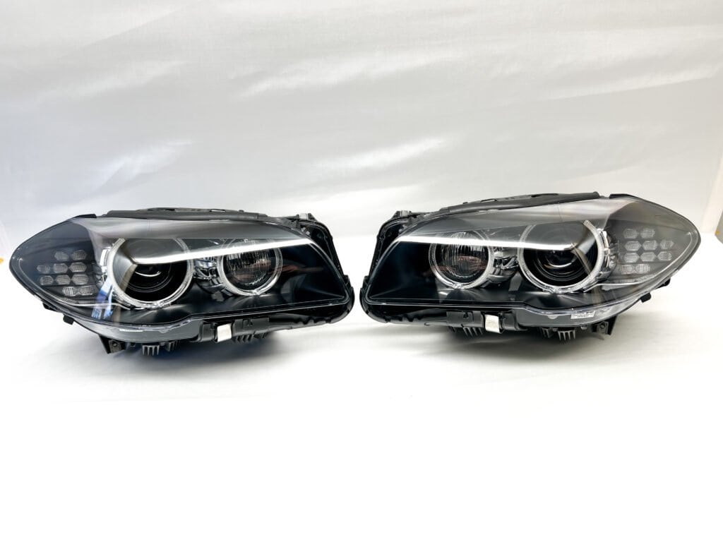 BMW F10 dynamic su Bi-LED žibintų komplektas 1.1